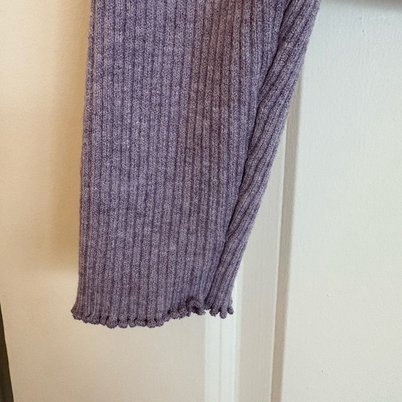 NWT Crop Purple V-Neck Sweater Ribbed Knit Super Soft Cozy - Picture 7 of 11